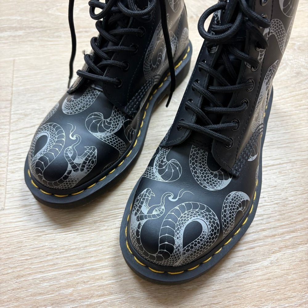 Dr. Martens 1460‎ Snake Print Leather Boots Women's 6 - Picture 2 of 6